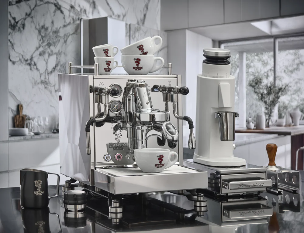 Bezzera SOLE FAST HEATING espresso machine with a NICA coffee grinder